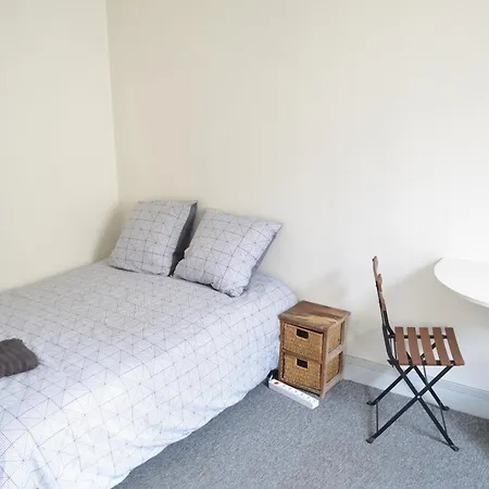 Apartment 18 *